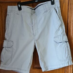 Lee Extreme Motion,Men's Gray Cargo Shorts, Size 36